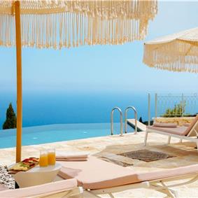 3 bedroom villa with pool & sea views, near Palaiokastrítsa, sleeps 6